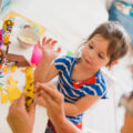 Schlechtwetter-Tage retten: Indoor-Beschäftigungen für Kinder